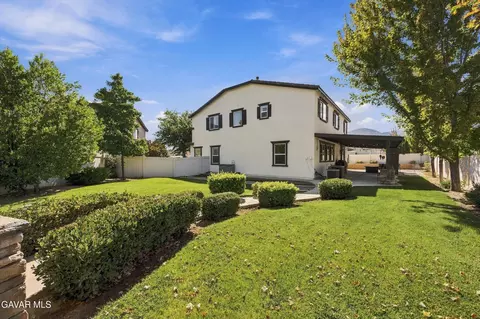 Exterior - 111 Elderberry Ct, Tehachapi, CA 93561 photo 7 of 10