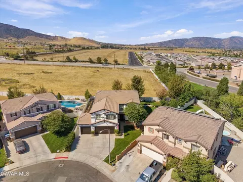 View/Area - 111 Elderberry Ct, Tehachapi, CA 93561 photo 3 of 6