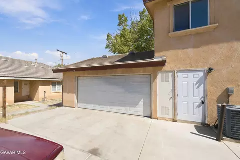 Other - 201 W Kettering St, Lancaster, CA 93534 photo 3 of 14