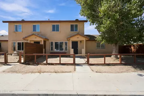 Exterior - 201 W Kettering St, Lancaster, CA 93534 photo 2 of 2