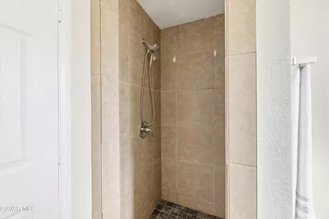 Bath - 343 E Lingard St, Lancaster, CA 93535 photo 3 of 3