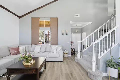 Entry Way - 45664 Balmoral Ct, Lancaster, CA 93534 photo 2 of 7