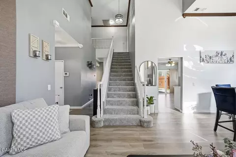 Entry Way - 45664 Balmoral Ct, Lancaster, CA 93534 photo 3 of 7