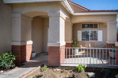 Exterior - 45664 Balmoral Ct, Lancaster, CA 93534 photo 2 of 5