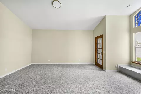 Living - 1310 Caren Ct, Lancaster, CA 93534 photo 21 of 24