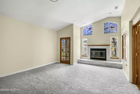 Living - 1310 Caren Ct, Lancaster, CA 93534 photo 20 of 24
