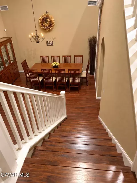 Dining - 2233 Avenida Del Mar, Lancaster, CA 93535 photo 1 of 2