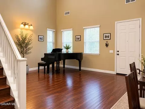 Entry Way - 2233 Avenida Del Mar, Lancaster, CA 93535 photo 3 of 3