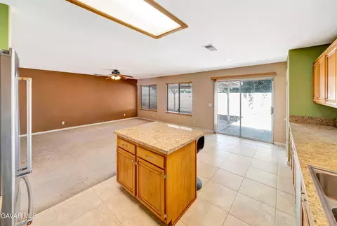 Living - 1737 Minter Way, Lancaster, CA 93534 photo 10 of 11