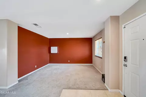 Living - 1737 Minter Way, Lancaster, CA 93534 photo 4 of 11