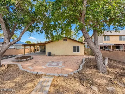 Exterior - 44721 Benald St, Lancaster, CA 93535 photo 10 of 15