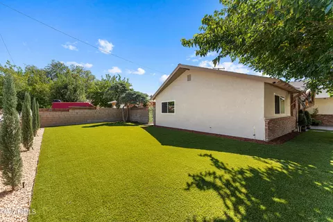 Exterior - 37730 Lasker Ave, Palmdale, CA 93550 photo 5 of 18