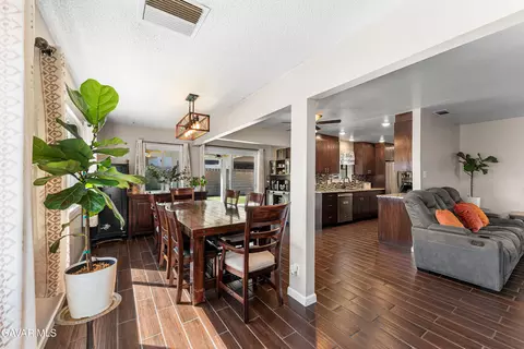 Dining - 37730 Lasker Ave, Palmdale, CA 93550 photo 2 of 7