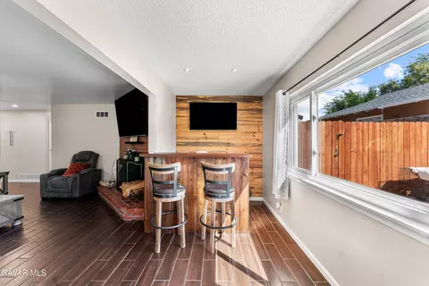 Dining - 37730 Lasker Ave, Palmdale, CA 93550 photo 7 of 7