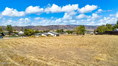 Kelso Court, Tehachapi, CA 93561 photo 4