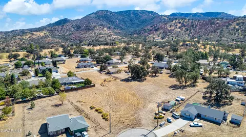Kelso Court, Tehachapi, CA 93561 photo 6