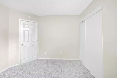 Bedroom - 5168 Blue Sage Dr, Palmdale, CA 93552 photo 2 of 21