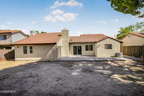 Exterior - 5168 Blue Sage Dr, Palmdale, CA 93552 photo 2 of 4