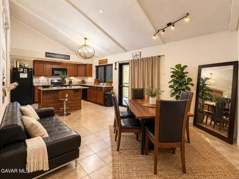 Dining - 44638 13th St, Lancaster, CA 93535 photo 1 of 1
