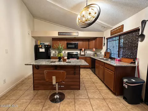 Kitchen - 44638 13th St, Lancaster, CA 93535 photo 2 of 2