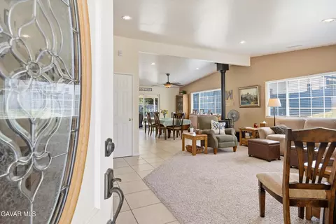 Entry Way - 17381 Bold Venture Dr, Tehachapi, CA 93561 photo 1 of 3