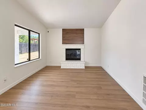 1002 E Avenue J6 Ave, Lancaster, CA 93535 photo 3