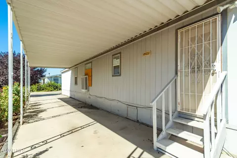 Exterior - 45465 25th St #SPC 100, Lancaster, CA 93535 photo 3 of 8