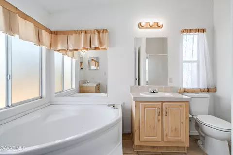 Bath - 45465 25th St #SPC 100, Lancaster, CA 93535 photo 2 of 5