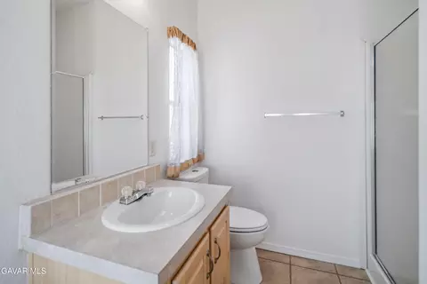 Bath - 45465 25th St #SPC 100, Lancaster, CA 93535 photo 3 of 5