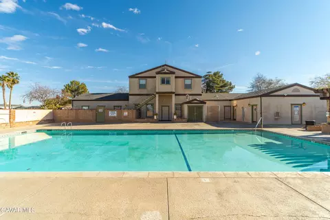 Exterior - 45465 25th St #SPC 100, Lancaster, CA 93535 photo 8 of 8