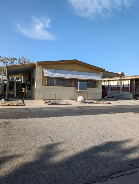 2550 E Avenue I #SPC 15, Lancaster, CA 93535