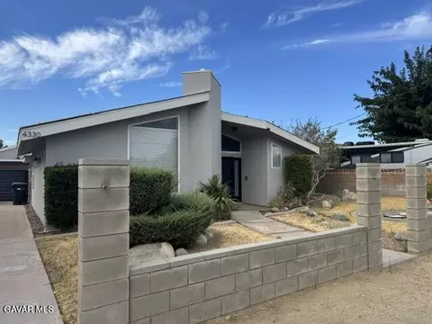 4330 W Avenue L2, Quartz Hill, CA 93536