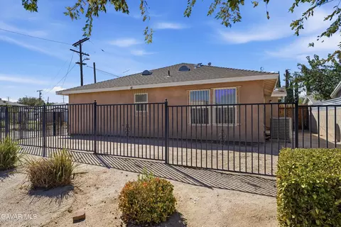 Exterior - 45019 N Division St, Lancaster, CA 93535 photo 2 of 2