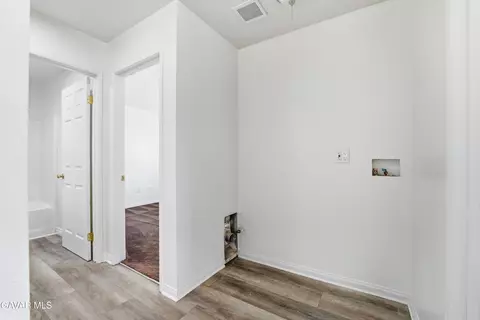 Entry Way - 45019 N Division St, Lancaster, CA 93535 photo 1 of 2