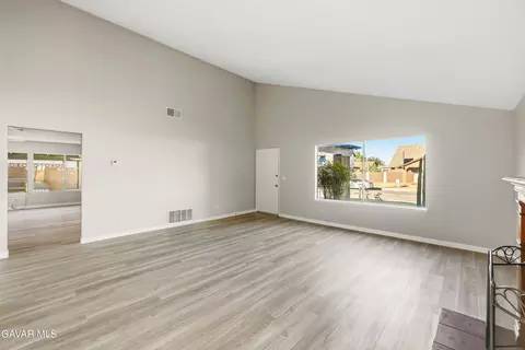 Living - 44650 E 11th St, Palmdale, CA 93550 photo 2 of 6
