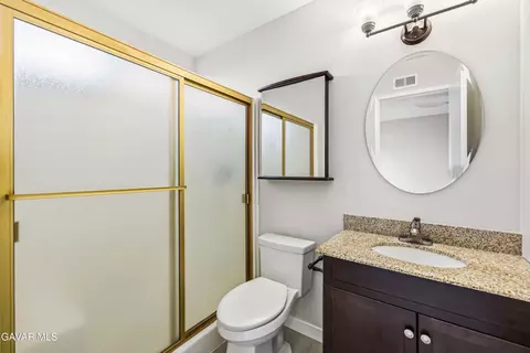 Bath - 44650 E 11th St, Palmdale, CA 93550 photo 2 of 2