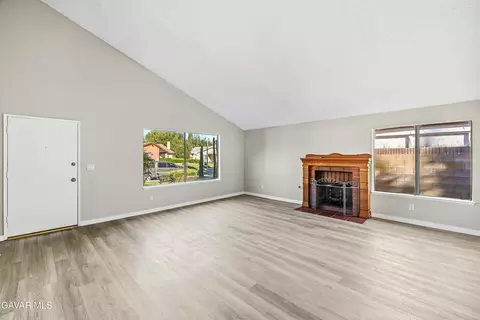 Living - 44650 E 11th St, Palmdale, CA 93550 photo 1 of 6