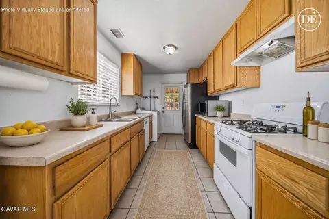 Other - 44745 E 6th St, Lancaster, CA 93535 photo 4 of 7