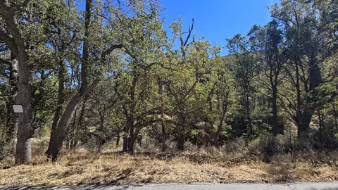 Saint Moritz Drive, Tehachapi, CA 93561 photo 4