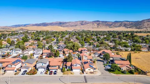 View/Area - 1134 Elm St, Tehachapi, CA 93561 photo 1 of 3