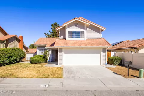 Exterior - 1134 Elm St, Tehachapi, CA 93561 photo 3 of 5