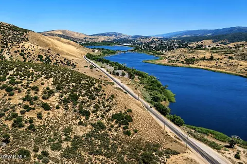 Ave K, Lancaster, CA 93536 photo 3