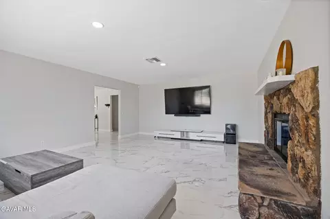 Living - 33036 E 165th St, Llano, CA 93544 photo 5 of 5