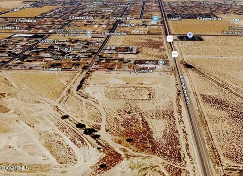 E Ridgecrest Boulevard, Ridgecrest, CA 93555 photo 4