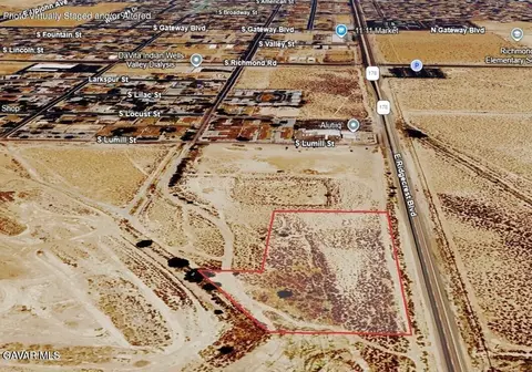 E Ridgecrest Boulevard, Ridgecrest, CA 93555 photo 3