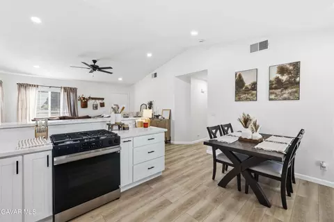 Entry Way - 44201 Freer Way, Lancaster, CA 93536 photo 1 of 1