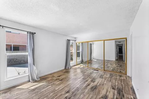 Other - 44117 Parkview Ln, Lancaster, CA 93535 photo 3 of 5