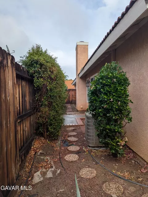 Exterior - 8615 Barton St, Riverside, CA 92508 photo 2 of 7