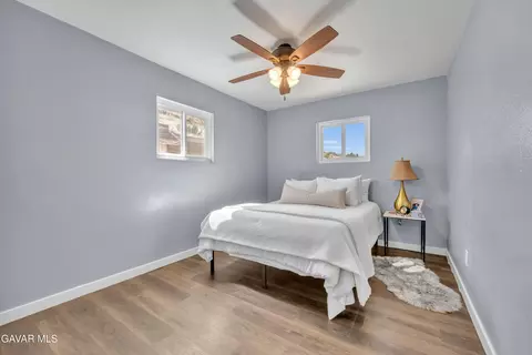 Bedroom - 35602 12 Old Nadeau Rd, Palmdale, CA 93550 photo 1 of 4