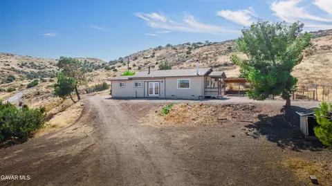 Other - 35602 12 Old Nadeau Rd, Palmdale, CA 93550 photo 2 of 8